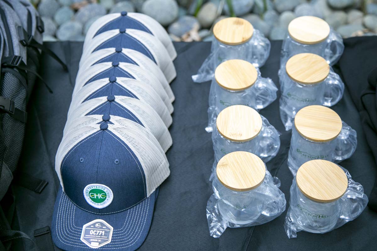 Students celebrate making deans list at event.