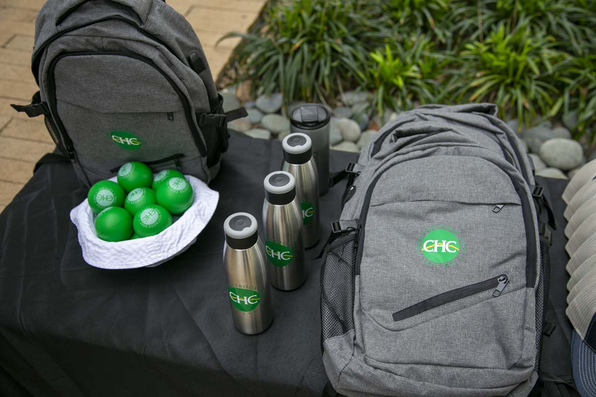 Students celebrate making deans list at event.