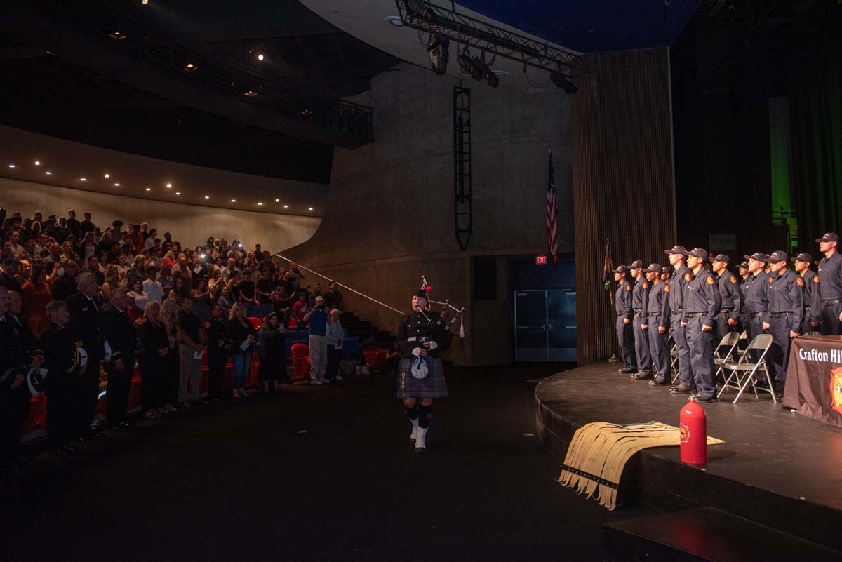 This is a sample image caption.