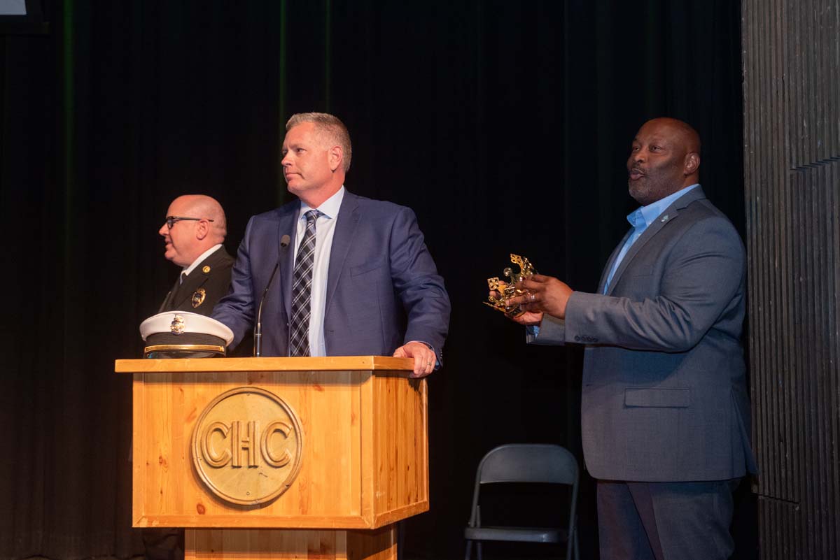 This is a sample image caption.