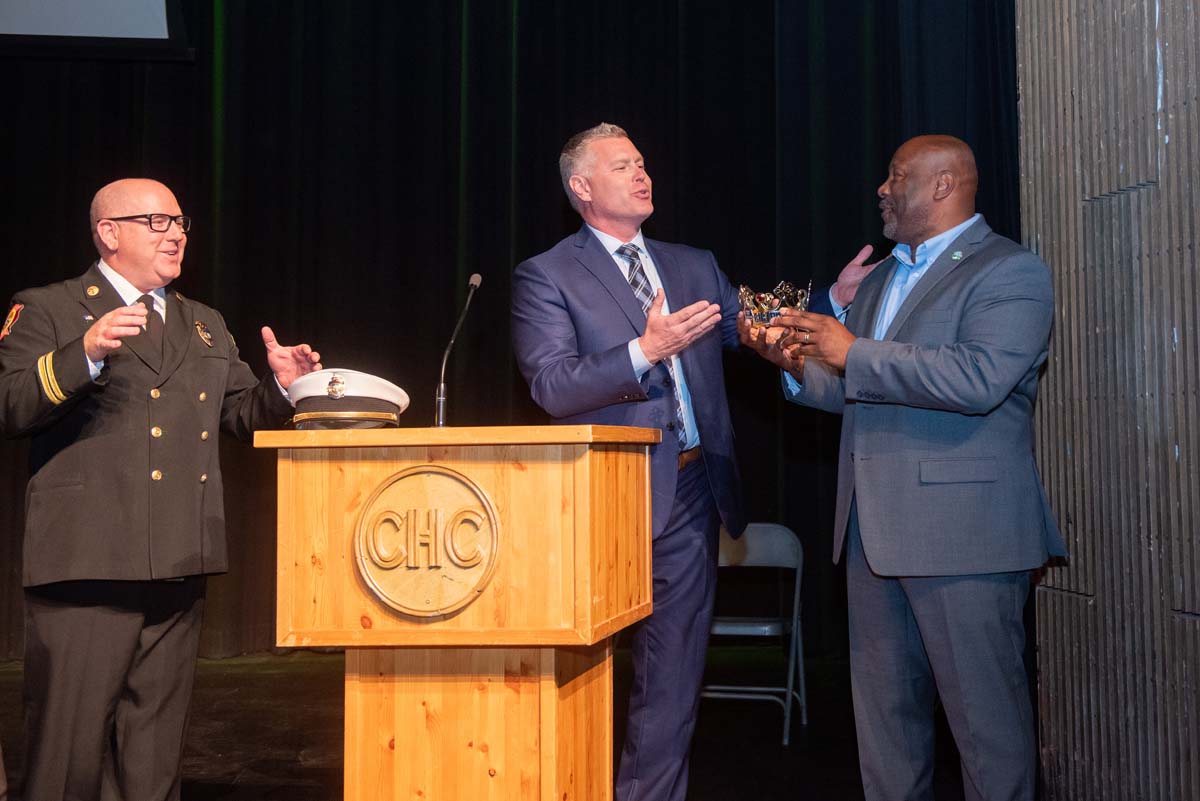 This is a sample image caption.