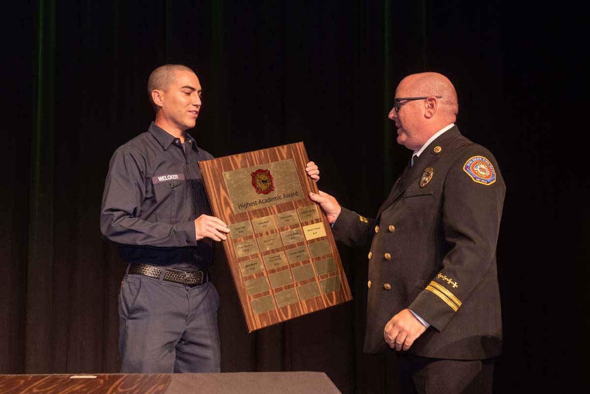 This is a sample image caption.