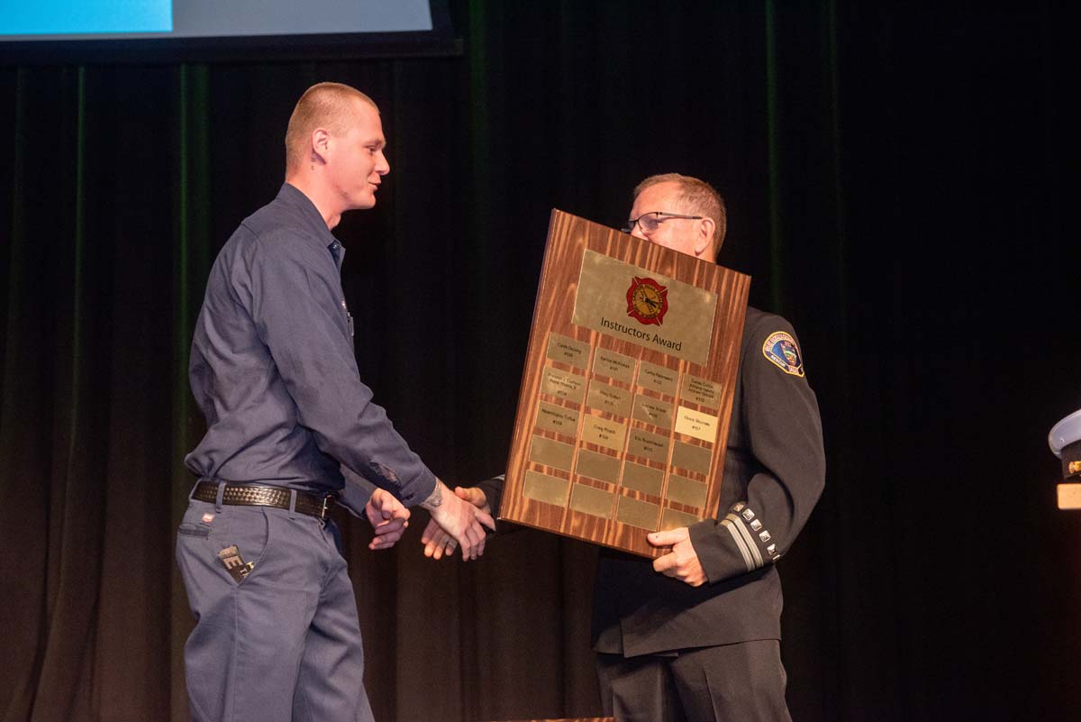 This is a sample image caption.