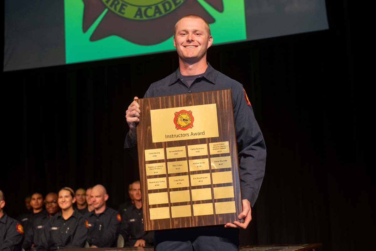 This is a sample image caption.