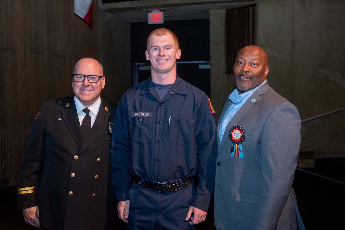 This is a sample image caption.