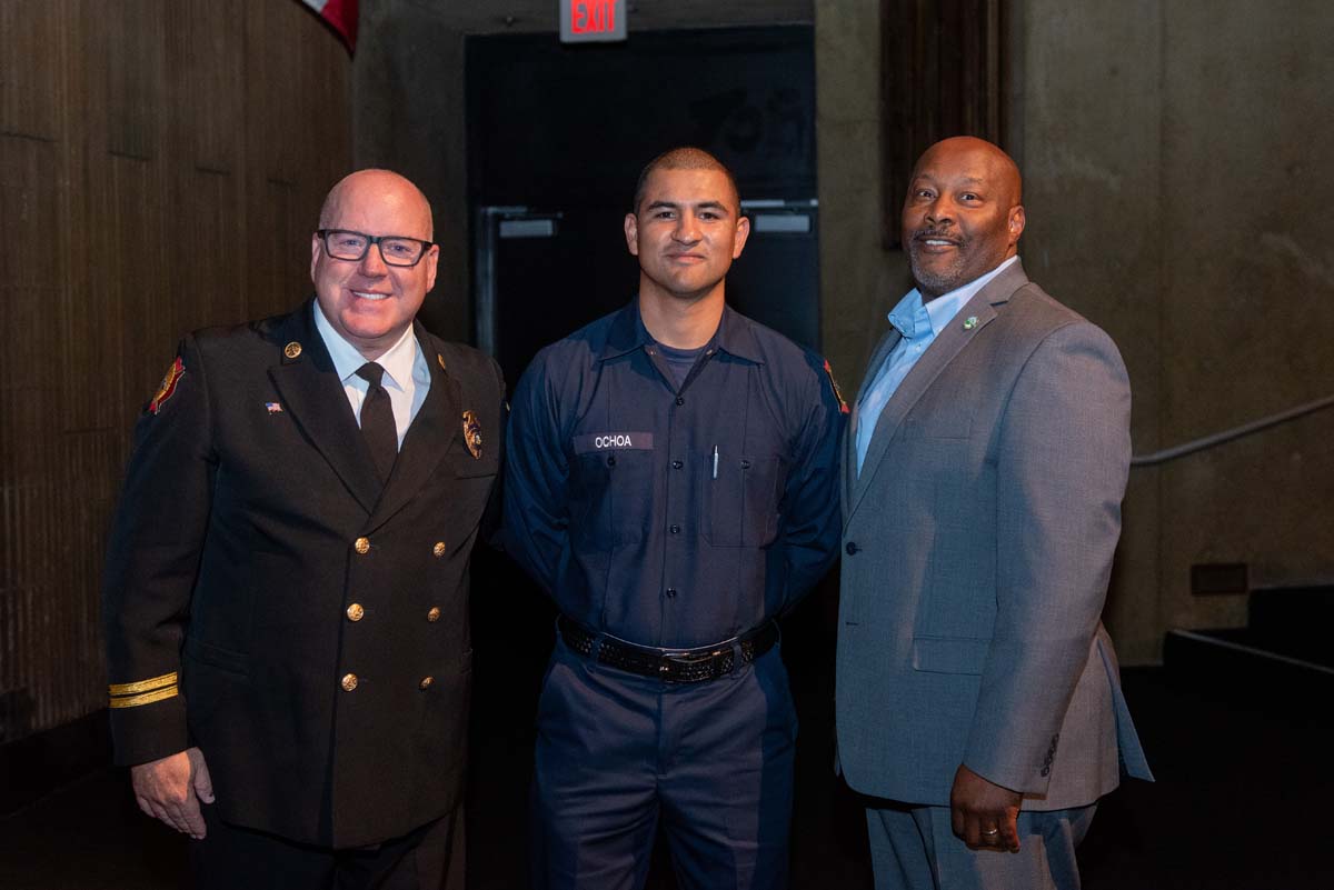 This is a sample image caption.