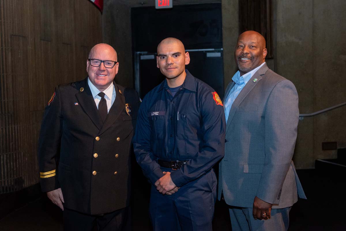 This is a sample image caption.