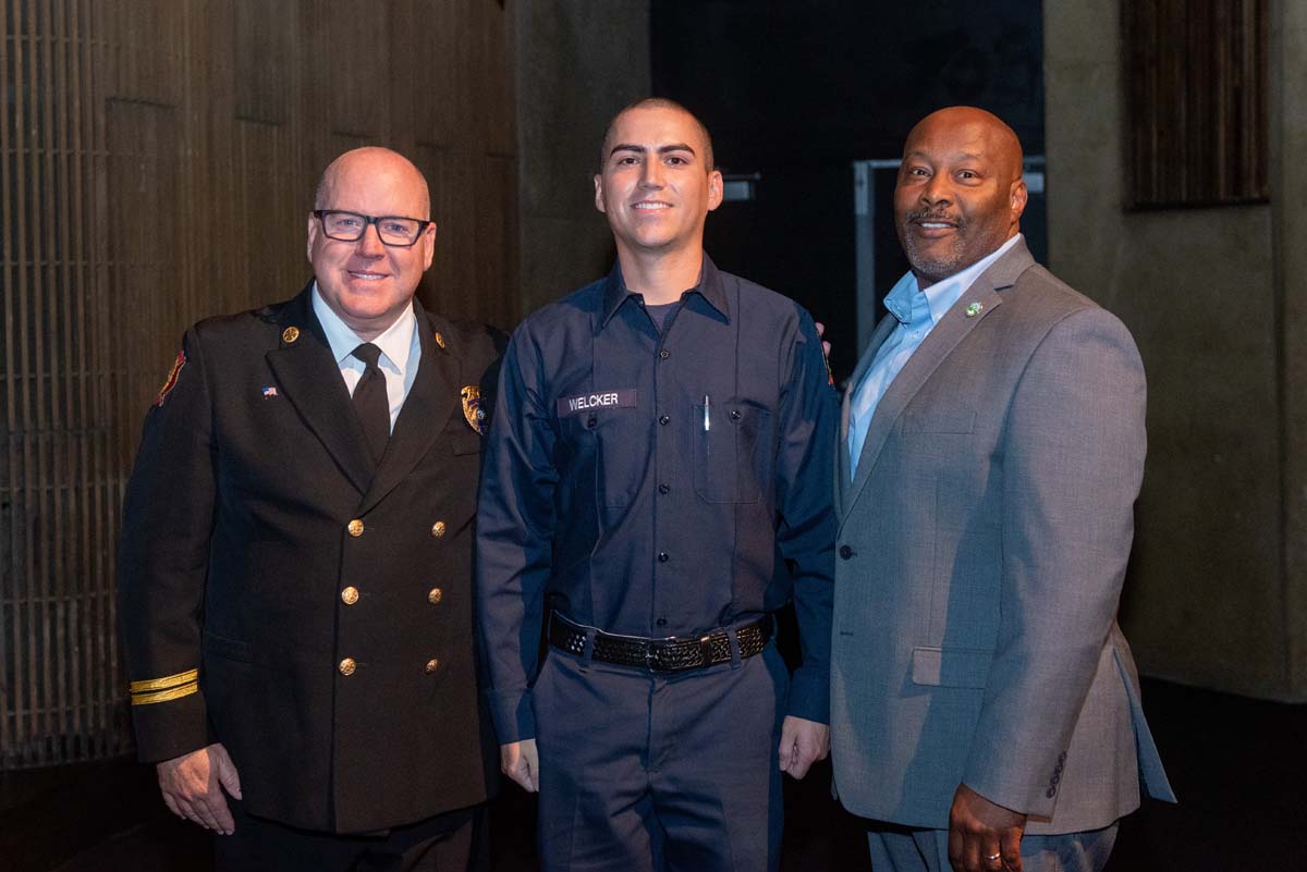 This is a sample image caption.