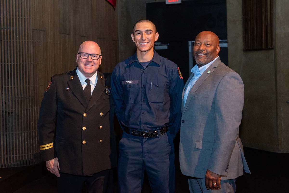 This is a sample image caption.