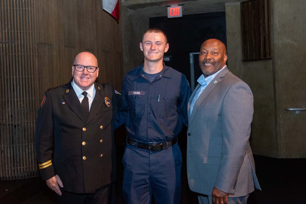 This is a sample image caption.