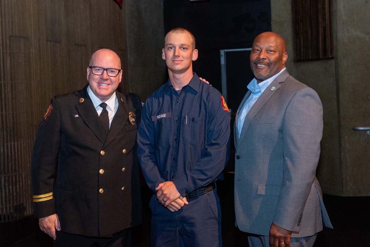 This is a sample image caption.