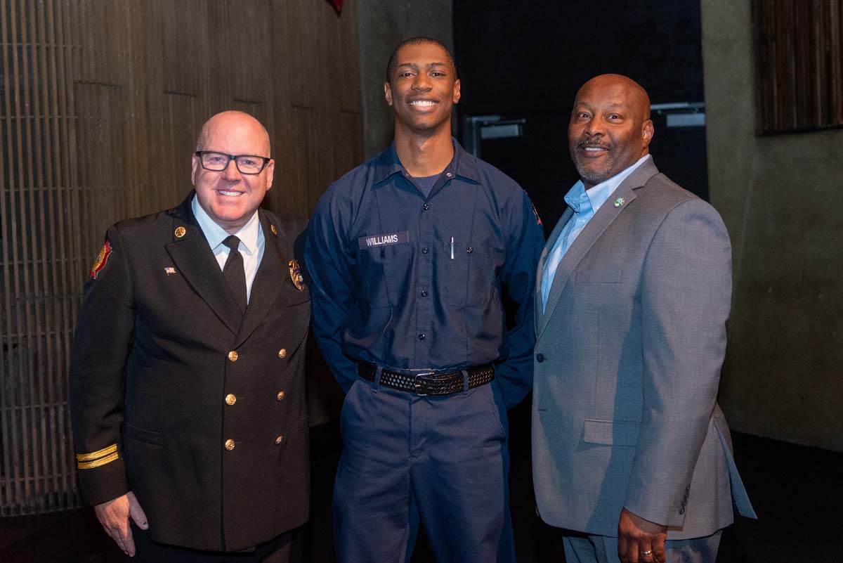 This is a sample image caption.