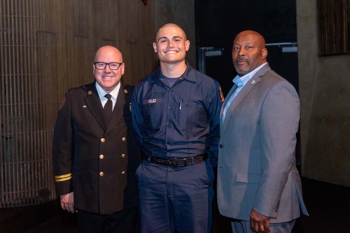 This is a sample image caption.