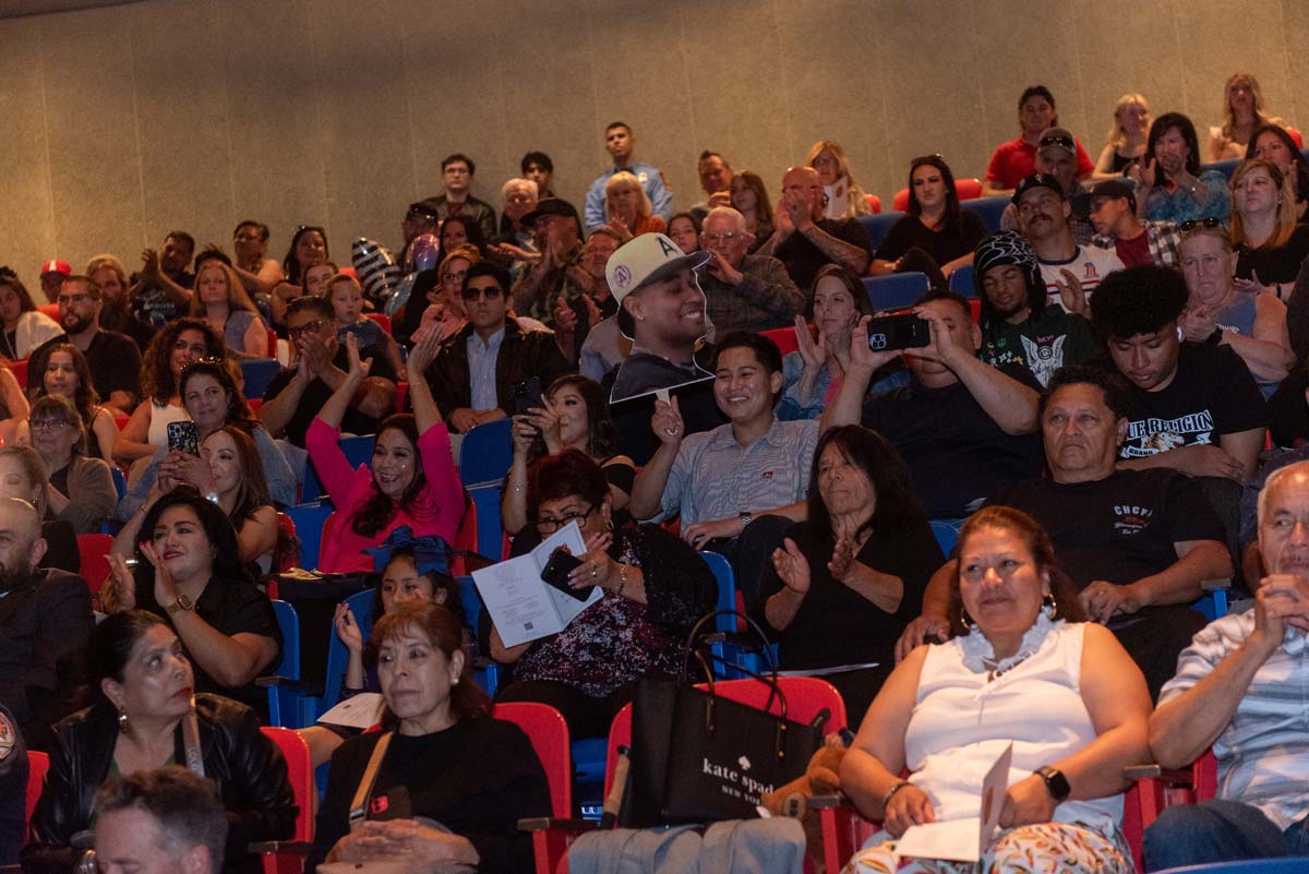 This is a sample image caption.