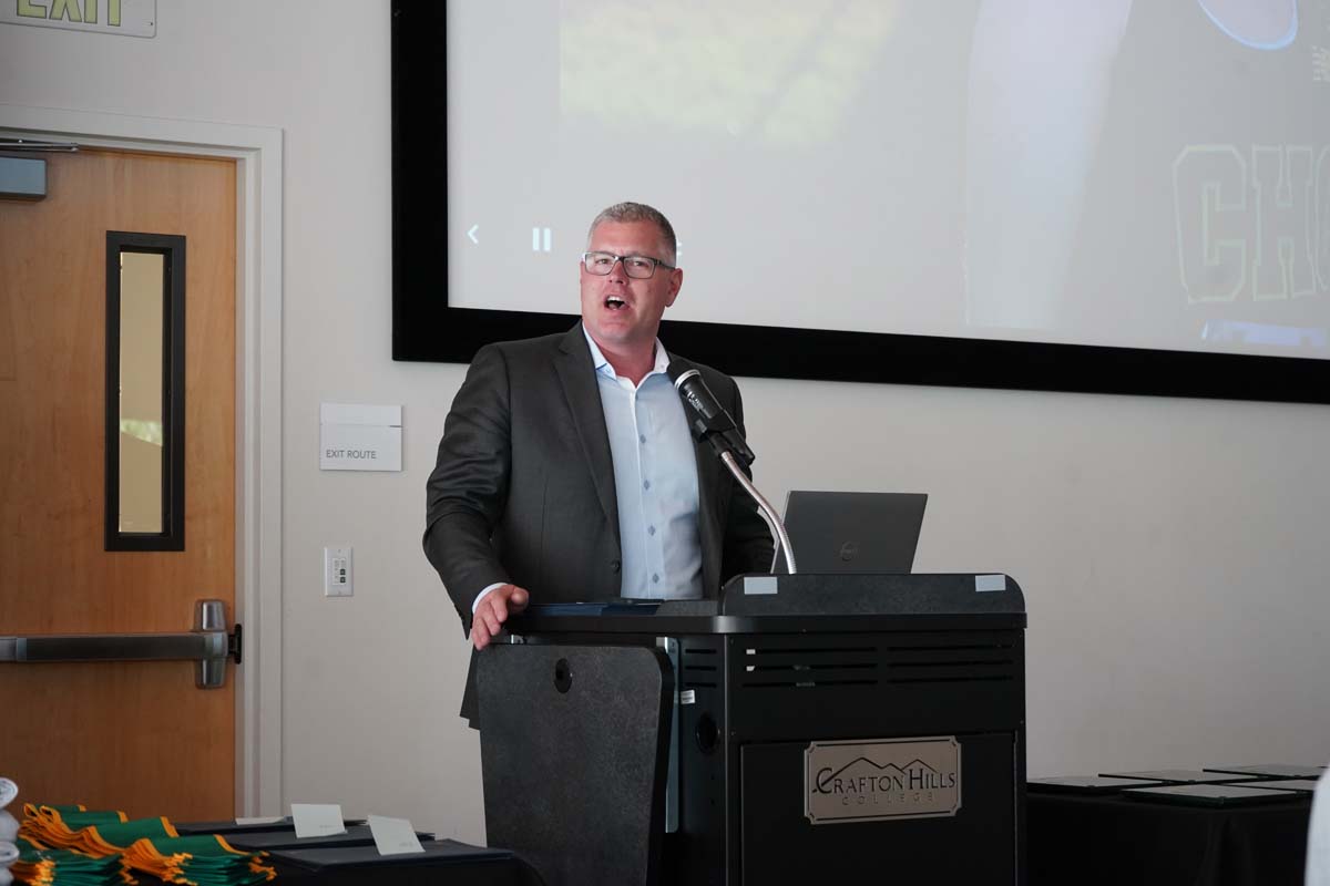 People enjoying the Athletics Banquet