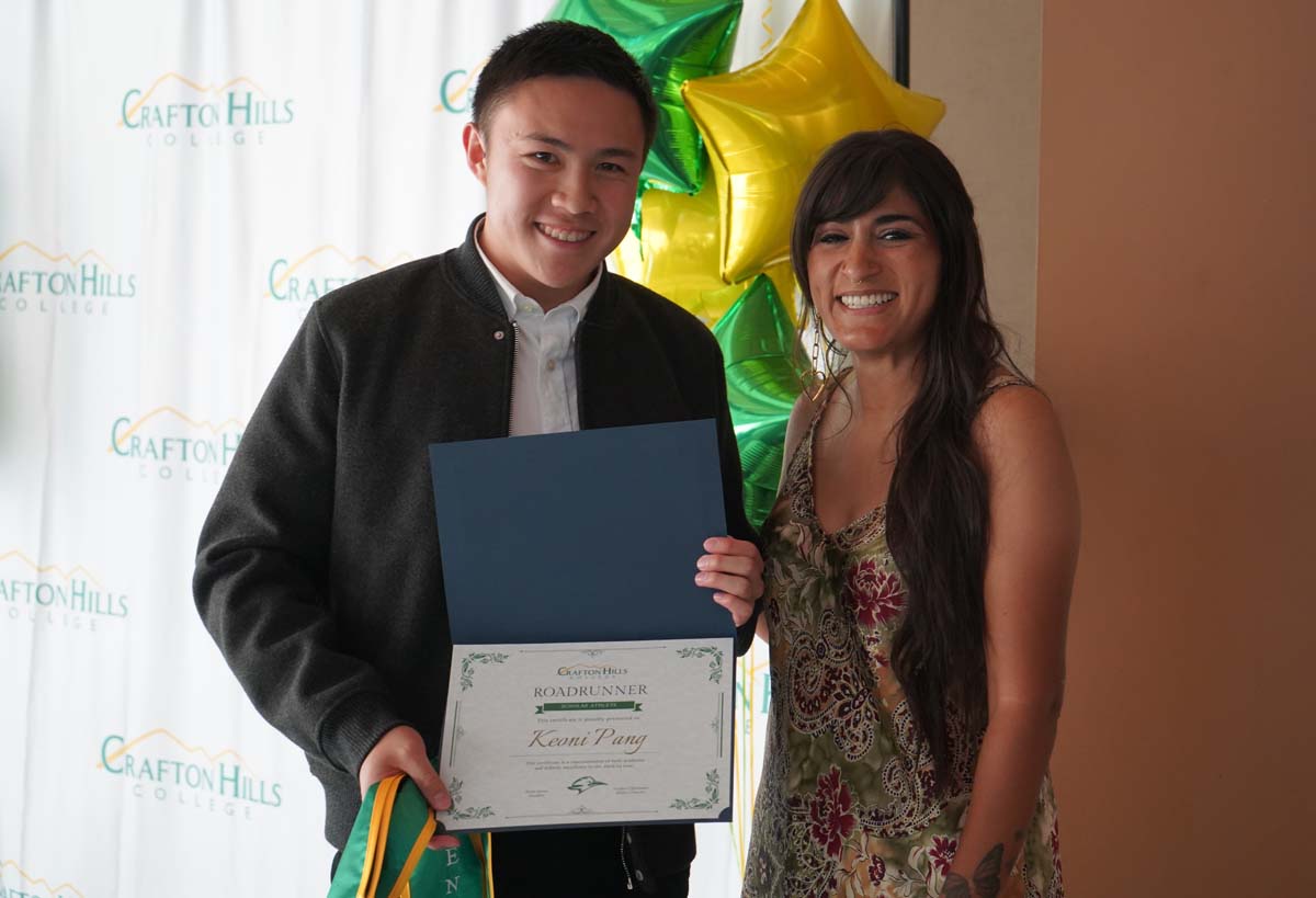 People enjoying the Athletics Banquet