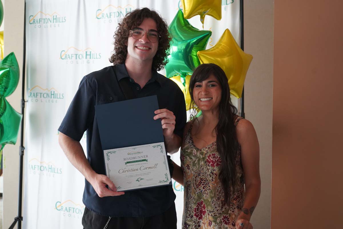 People enjoying the Athletics Banquet