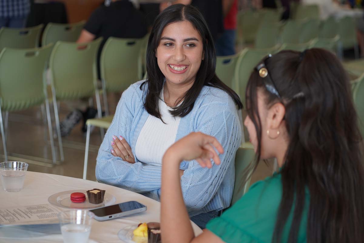 People enjoying the Honors Banquet
