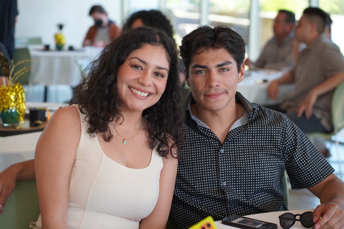 People enjoying the Honors Banquet