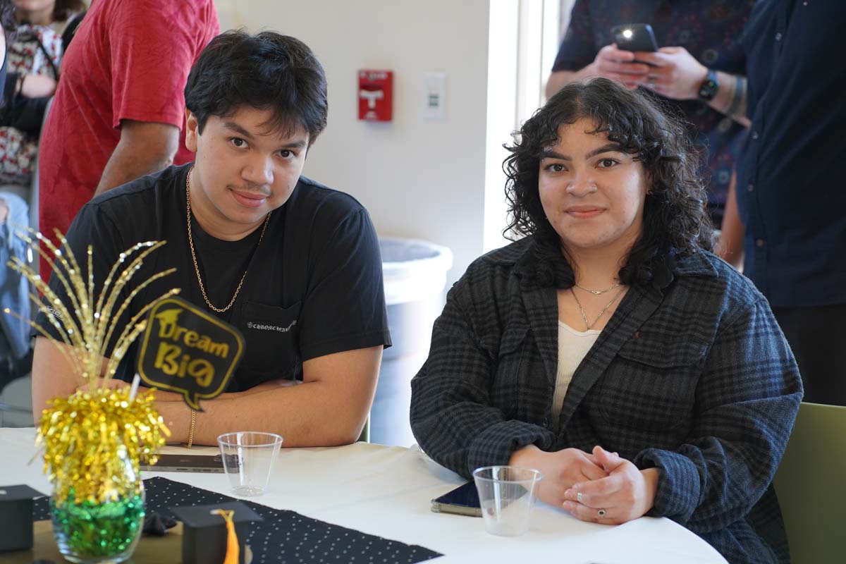 People enjoying the Honors Banquet