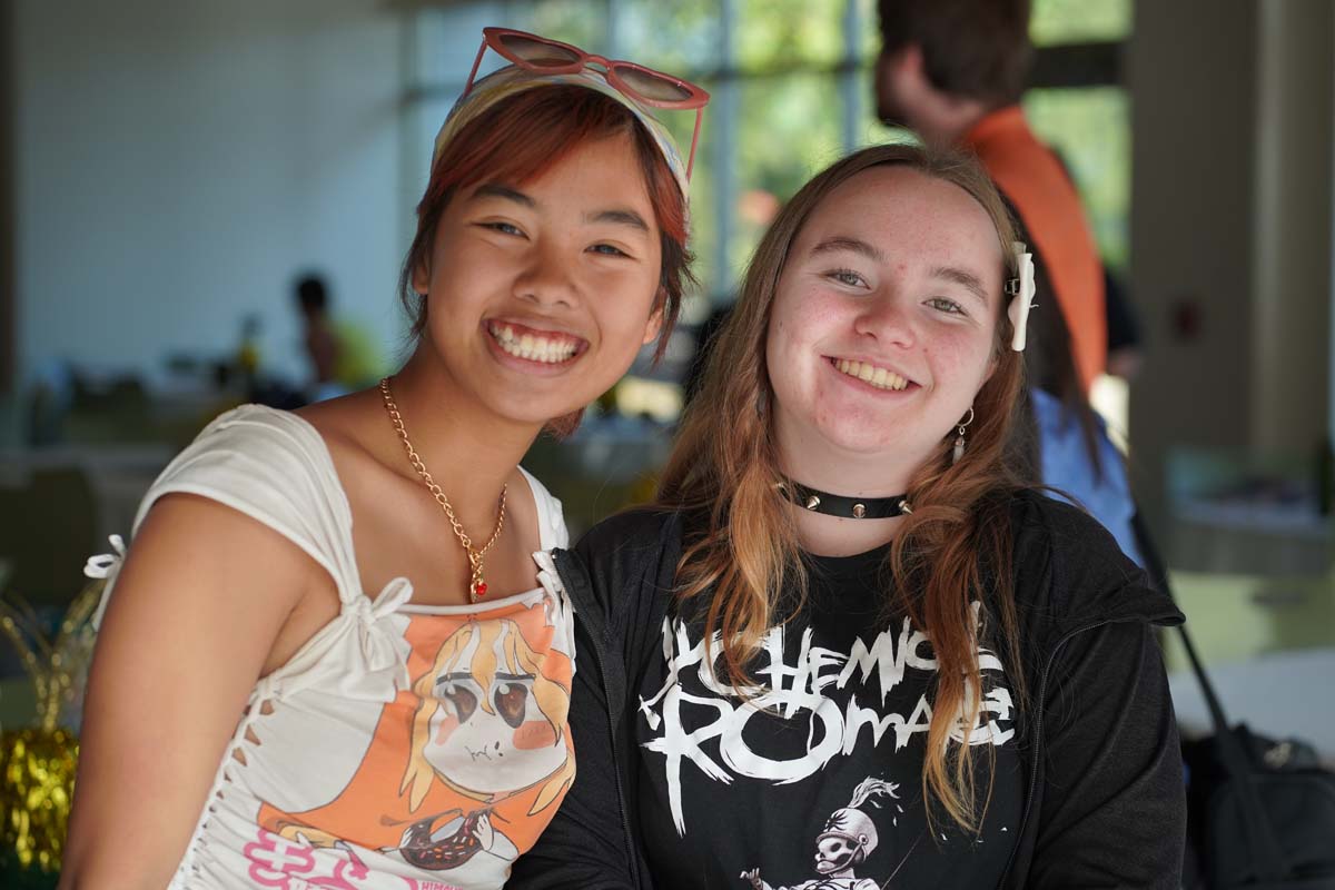 People enjoying the Honors Banquet