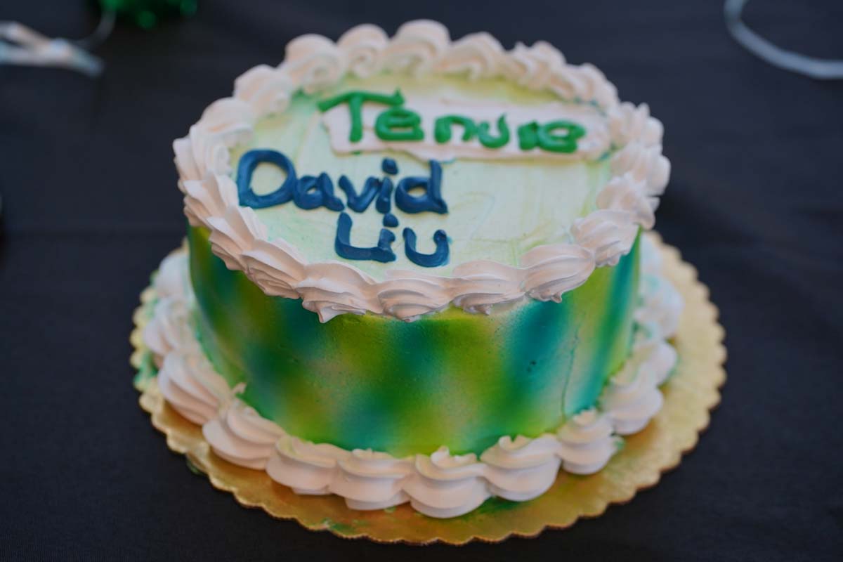 People enjoying the Retiree and Tenure Celebration