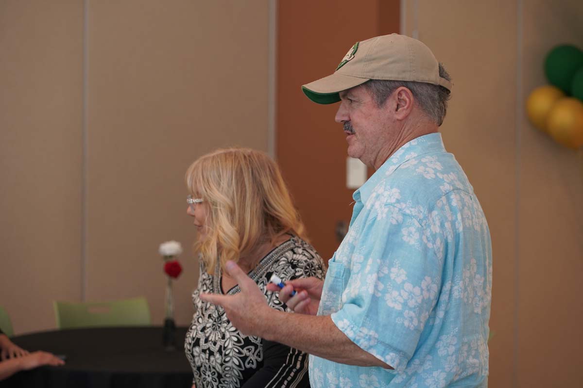 People enjoying the Retiree and Tenure Celebration