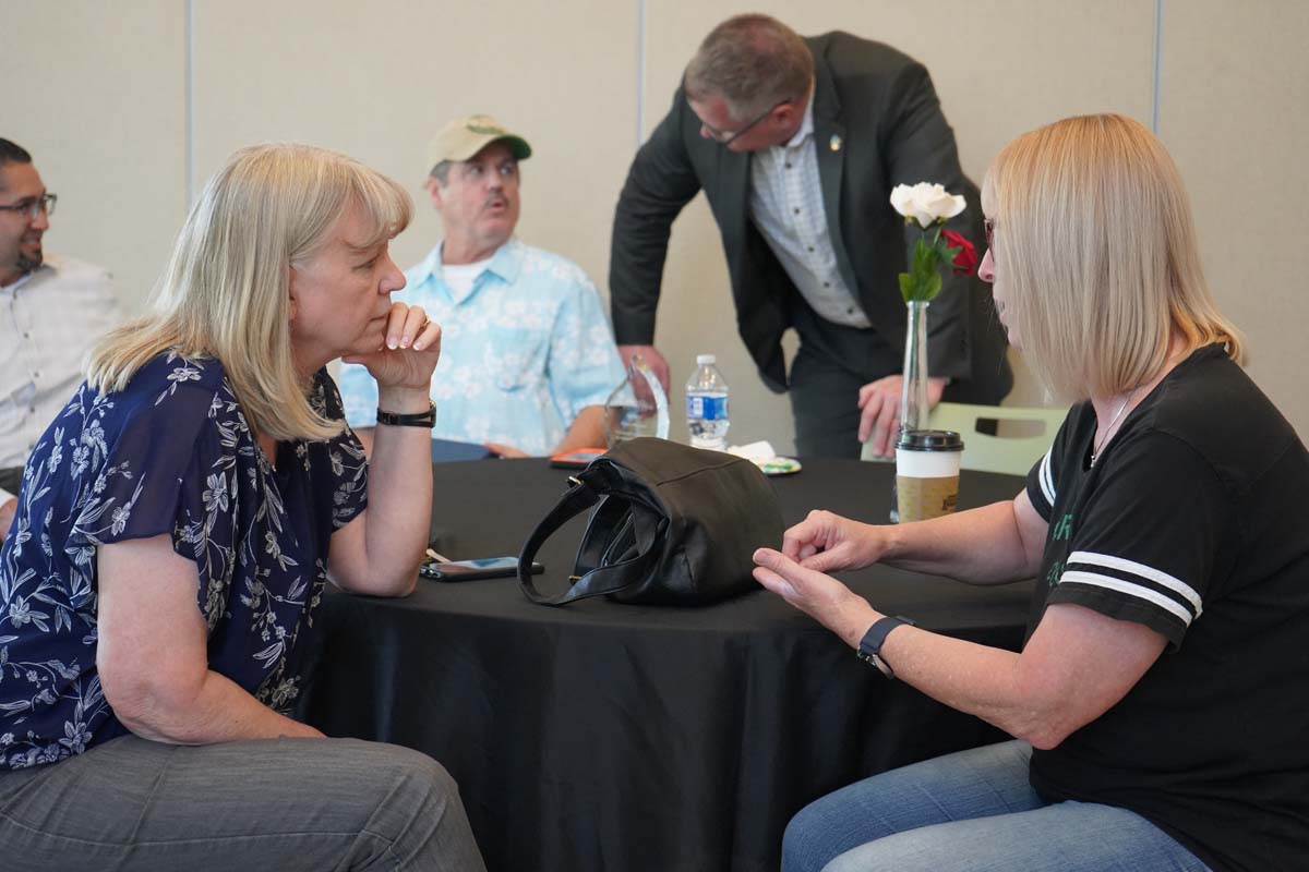 People enjoying the Retiree and Tenure Celebration