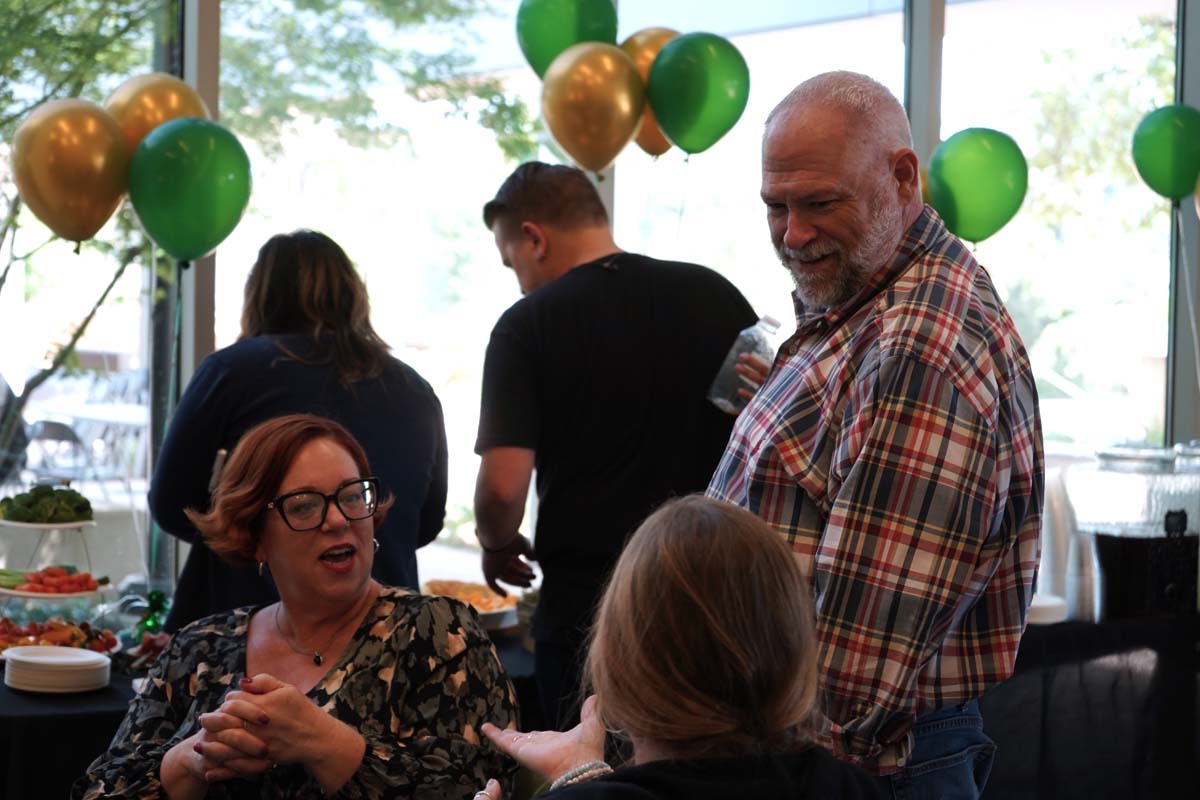 People enjoying the Retiree and Tenure Celebration