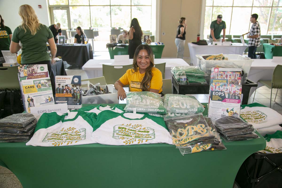 Students at Roadrunner Rally