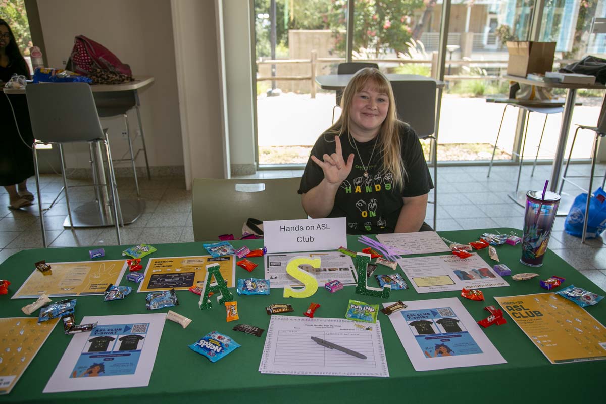Students at Roadrunner Rally