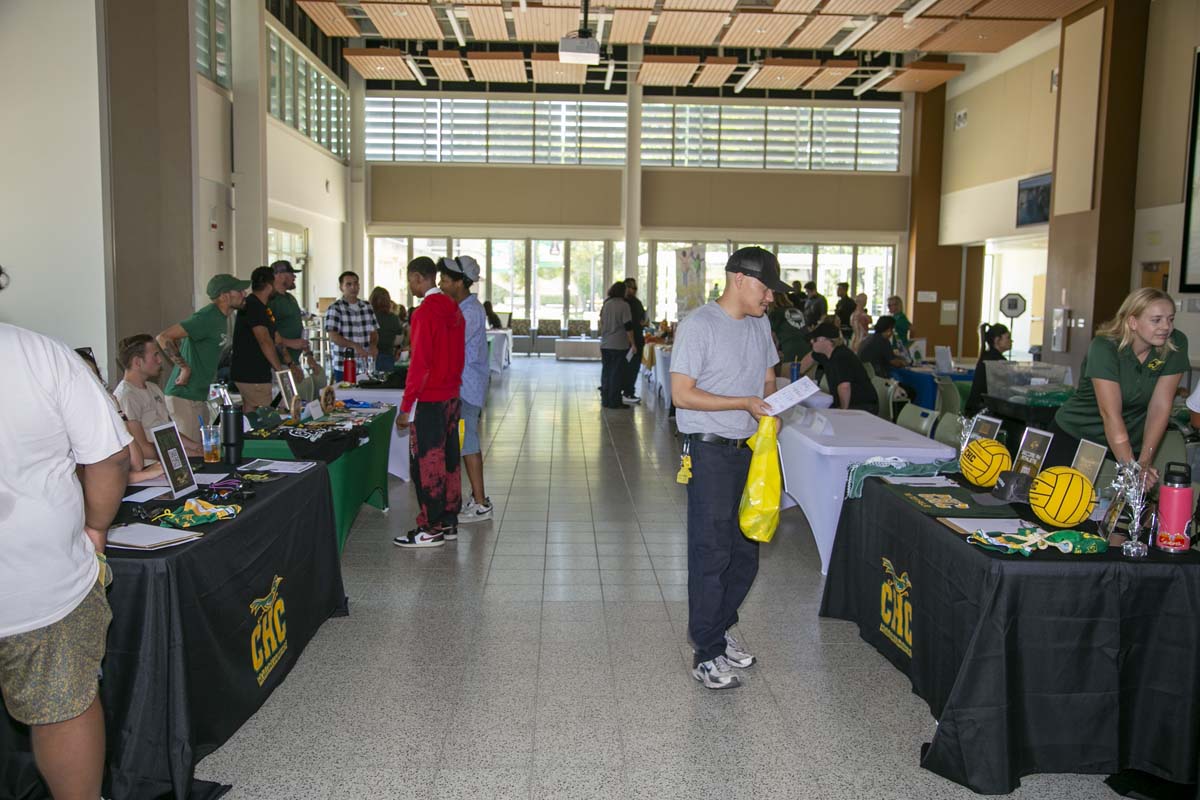 Students at Roadrunner Rally