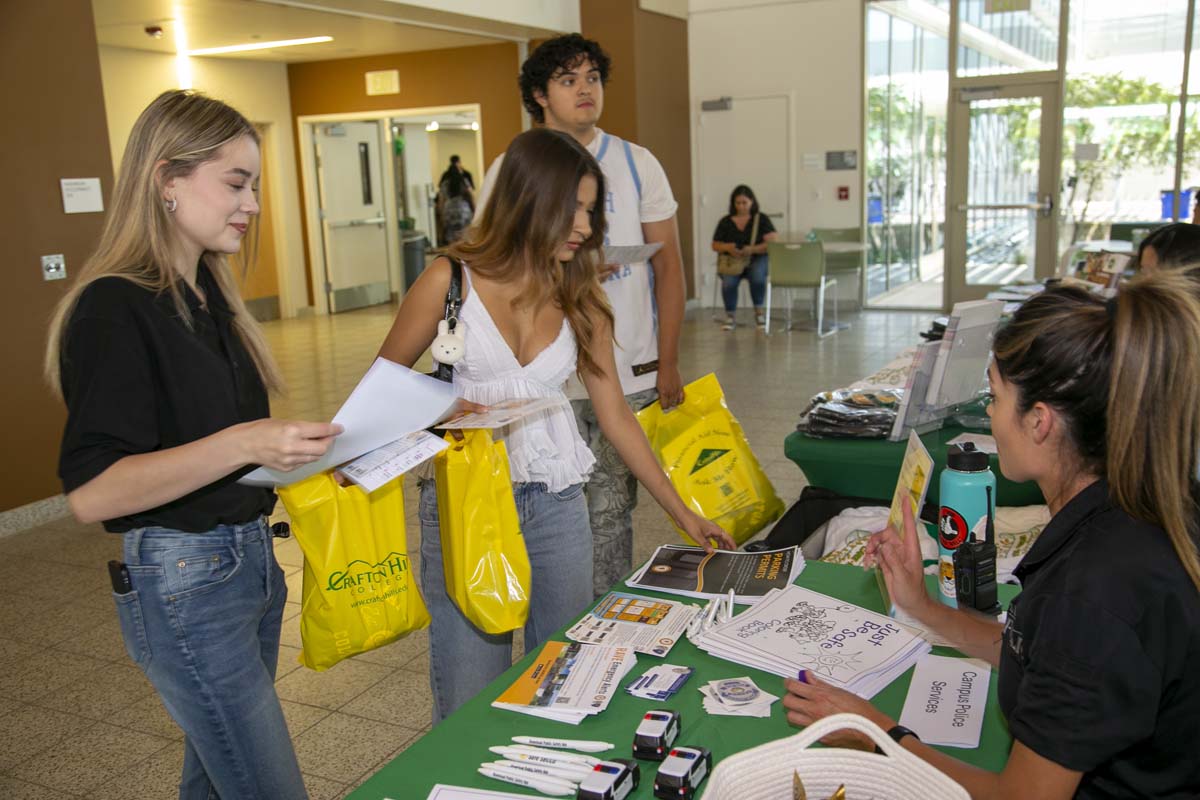 Students at Roadrunner Rally