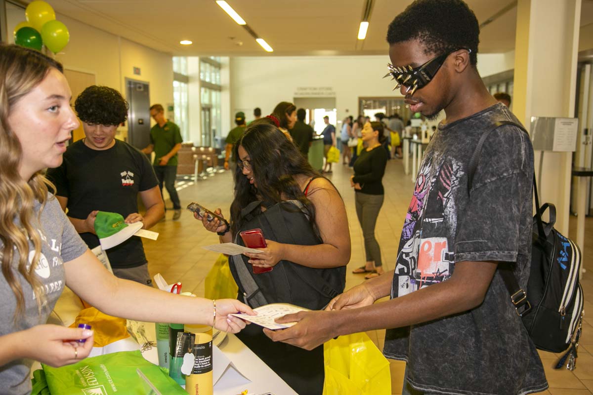 Students at Roadrunner Rally