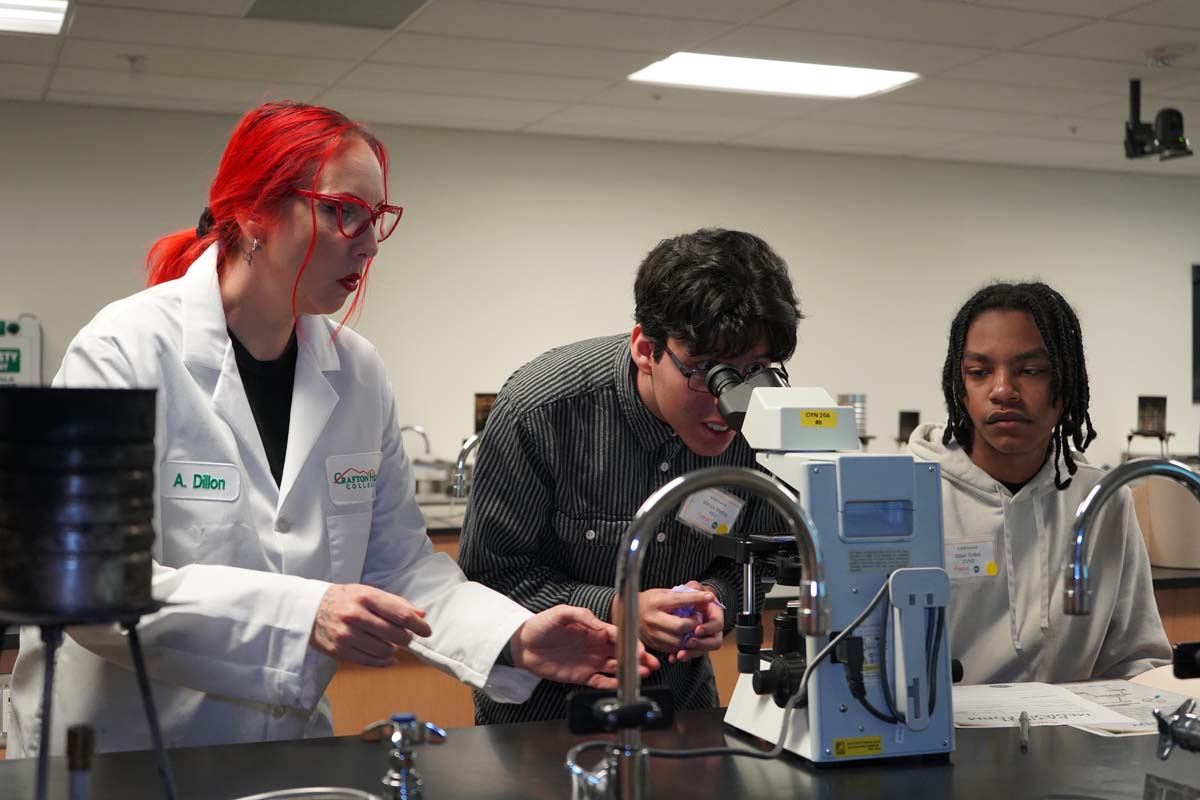 Students attend the STEM Summit at CHC.