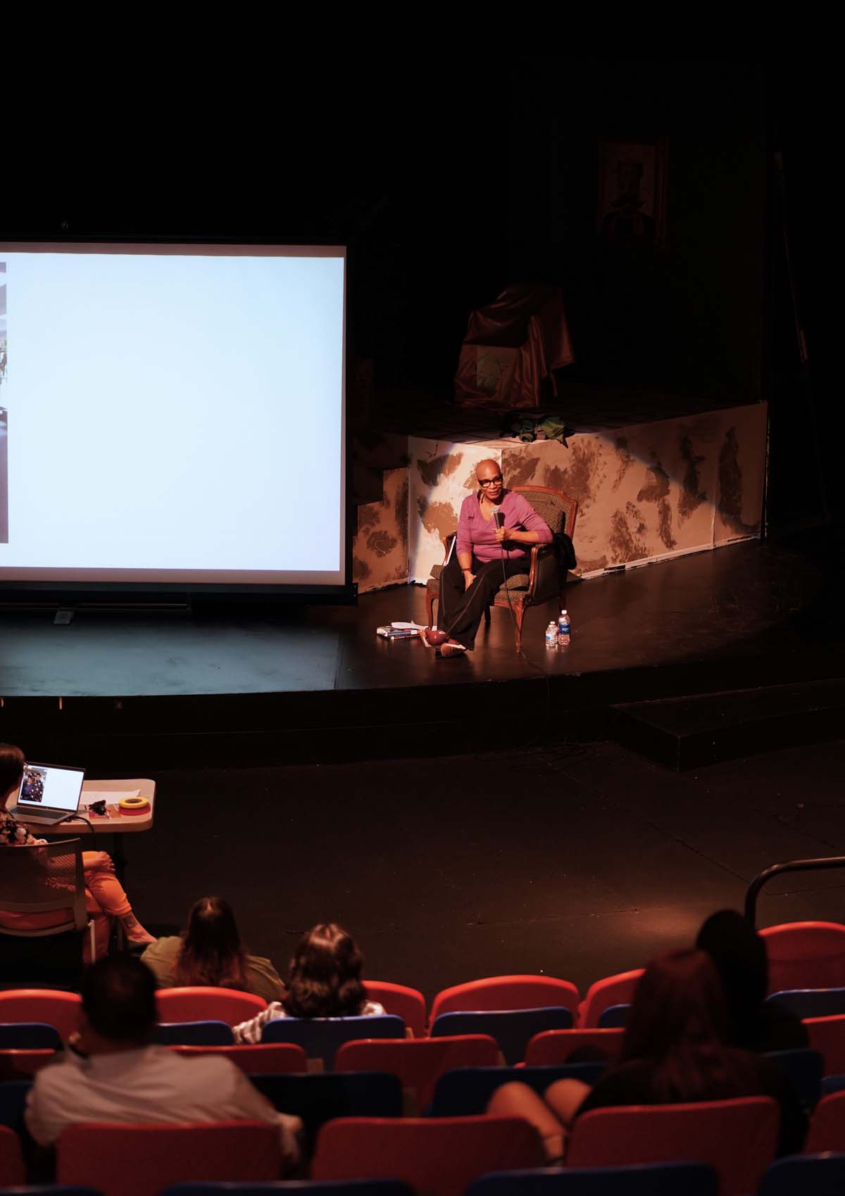 Students, staff & faculty attend event with author, Nalo Hopkinson.
