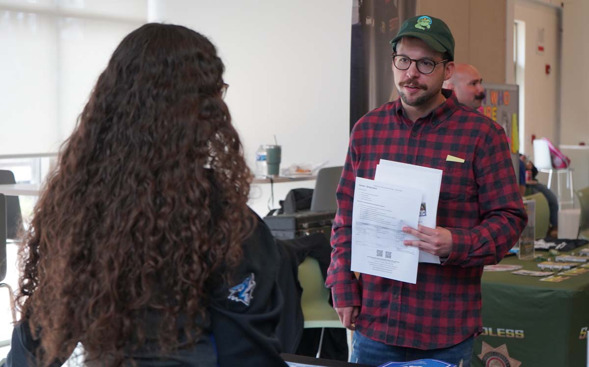 Students attend a STEM Transfer and Career Fair at CHC.