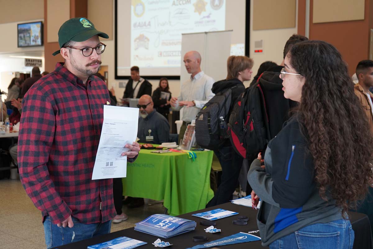 Students attend a STEM Transfer and Career Fair at CHC.