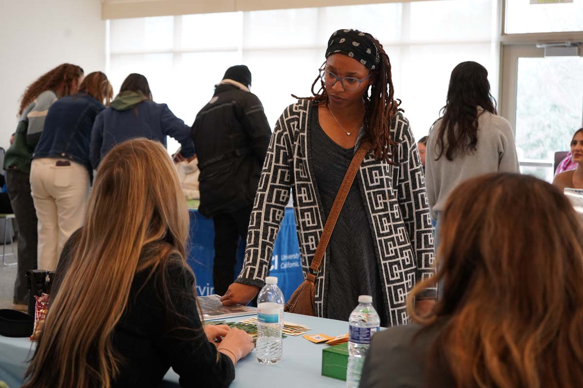Students attend a STEM Transfer and Career Fair at CHC.