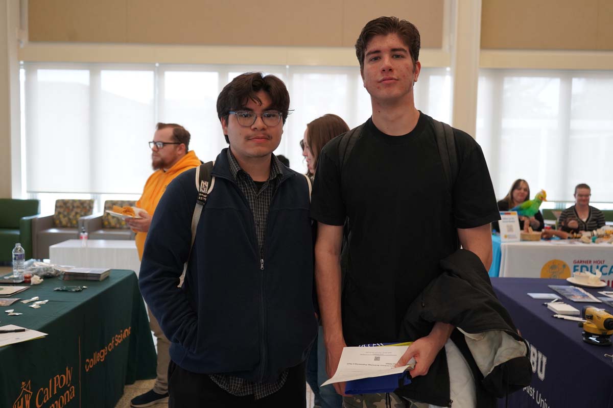 Students attend a STEM Transfer and Career Fair at CHC.