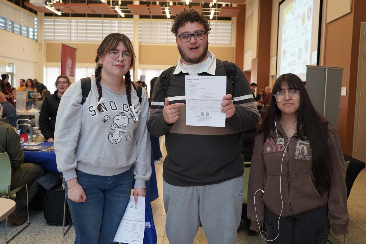 Students attend a STEM Transfer and Career Fair at CHC.