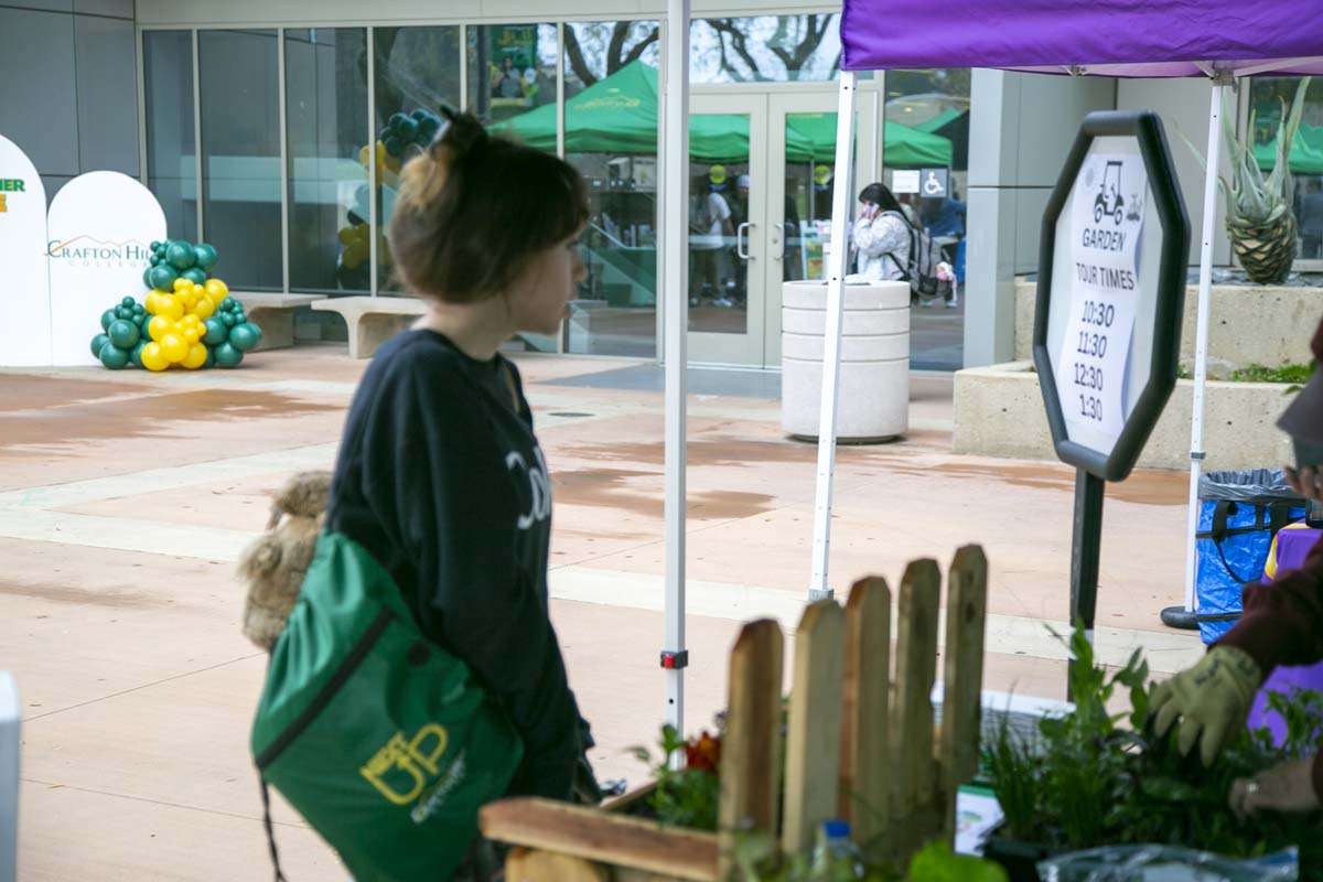 CHC students attend Thrive Fest.