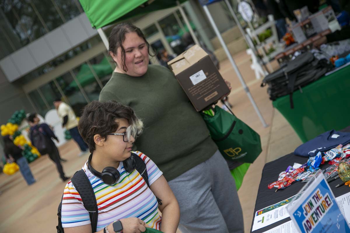 CHC students attend Thrive Fest.