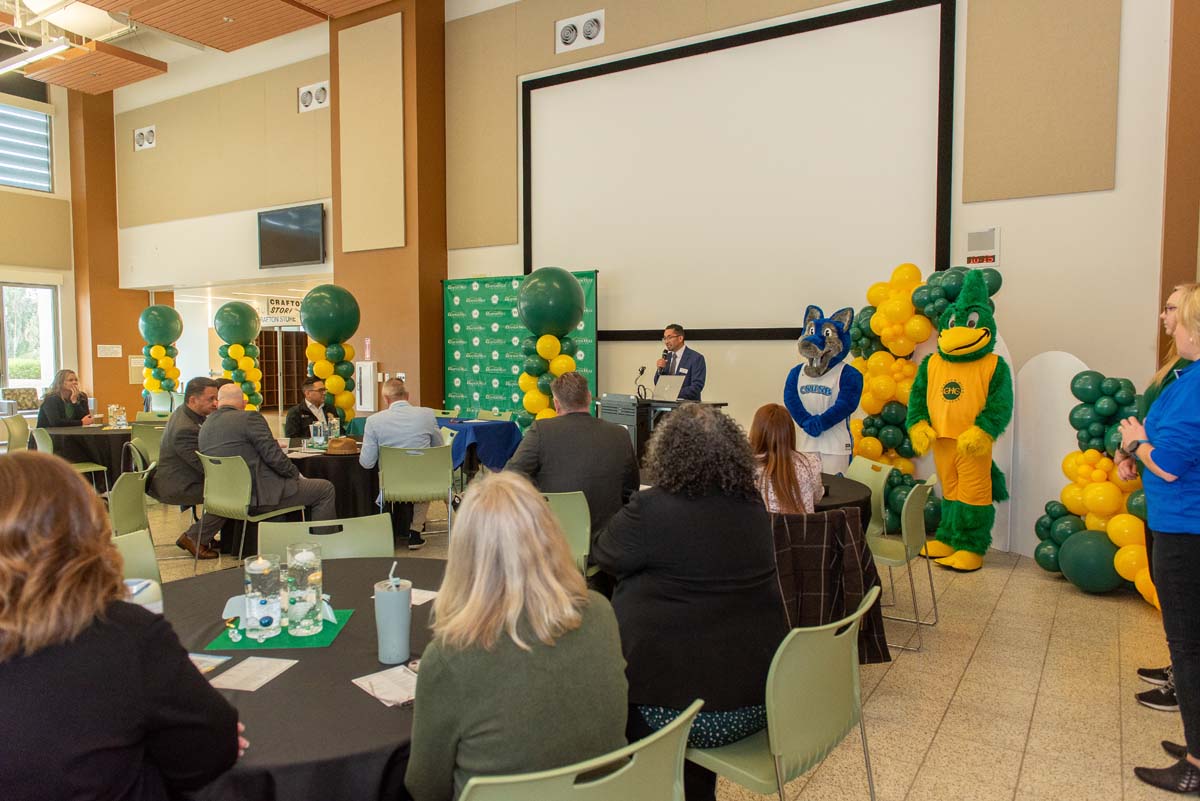Mascots at the CSUSB CHC Coyotes on the Horizon MOU Signing Ceremony.