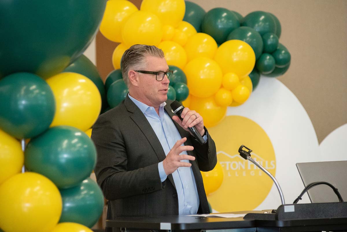 Mascots at the CSUSB CHC Coyotes on the Horizon MOU Signing Ceremony.