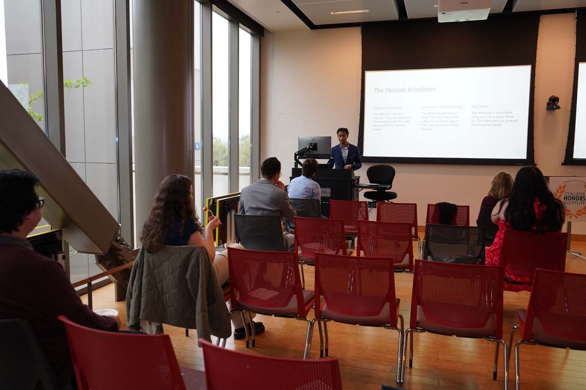 Students present their research at CHC Honors Conference.