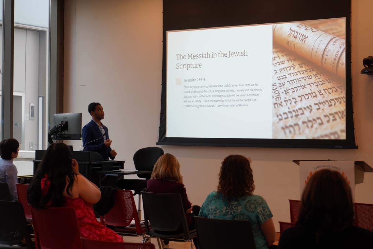 Students present their research at CHC Honors Conference.