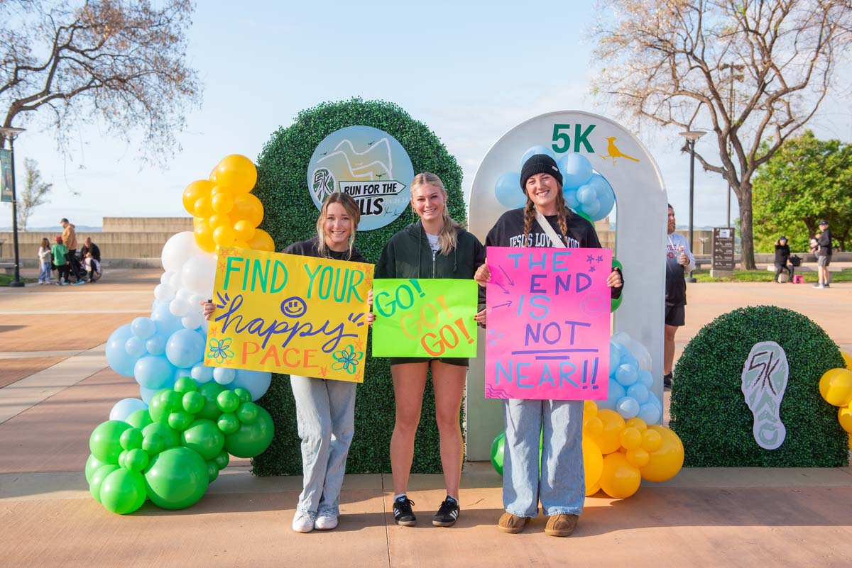 Run for the Hills 5k Photos Thumbnail