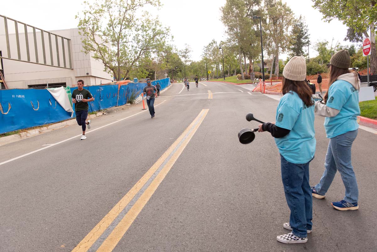 This is a sample image caption.