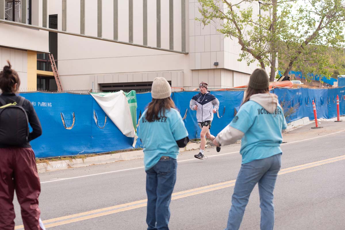 This is a sample image caption.